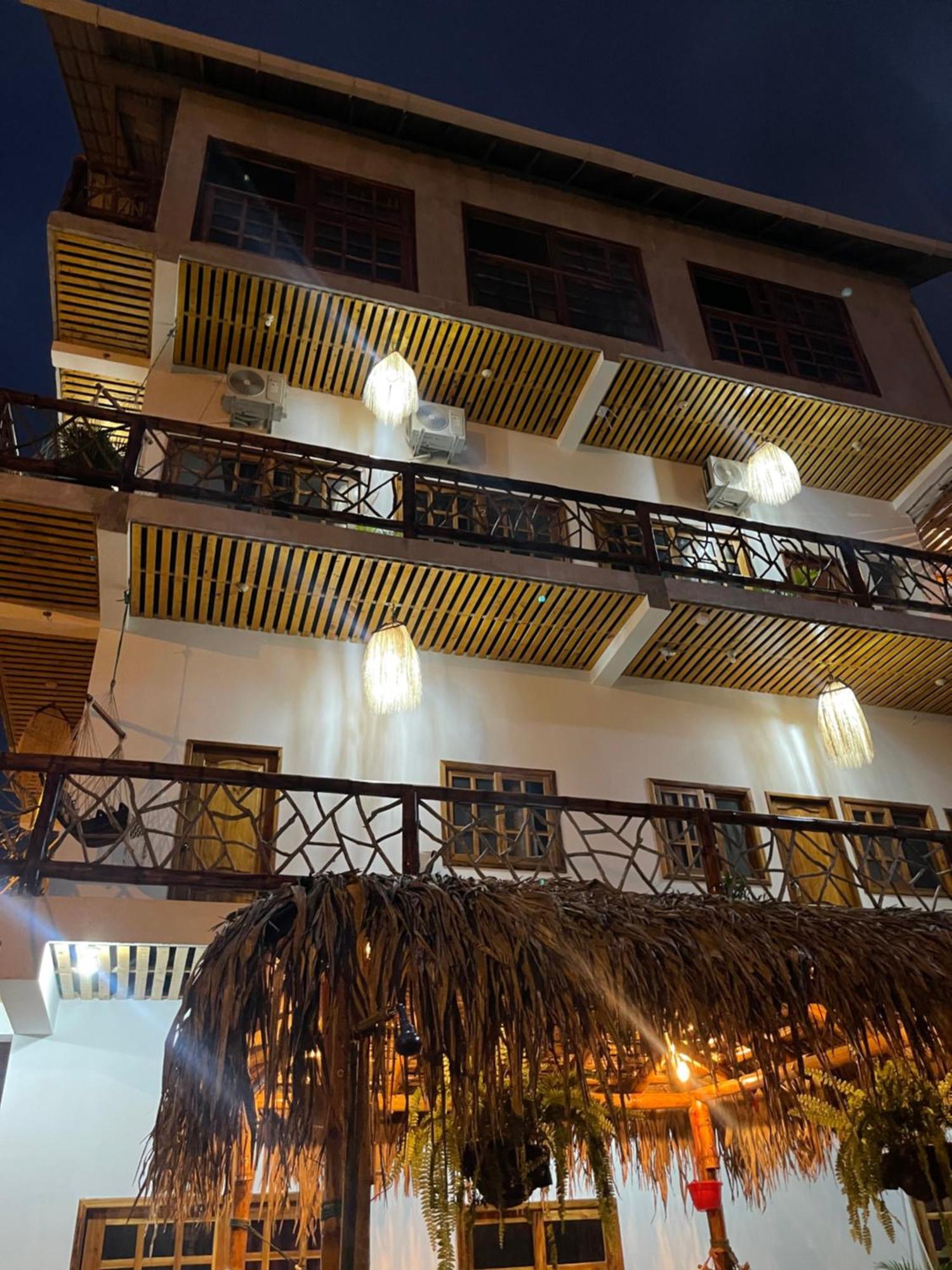 Habitacion Matrimonial Con Vista Al Mar-Wanderlust Hotel Santa Elena Exterior photo